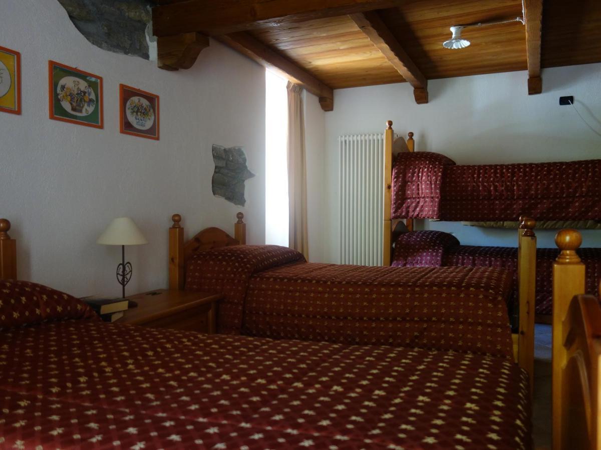 Auberge Lou Creton Di Lui Hostel Pontboset Bagian luar foto