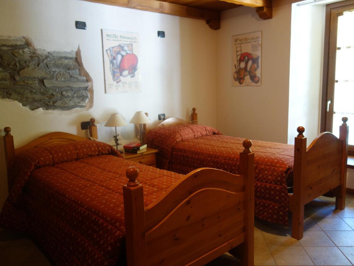 Auberge Lou Creton Di Lui Hostel Pontboset Bagian luar foto